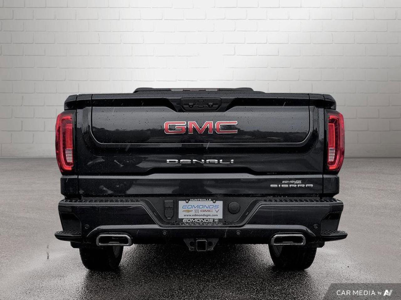 2023 GMC Sierra 1500 DenaliDenali   One Owner   Trailer Brake Controlle Photo