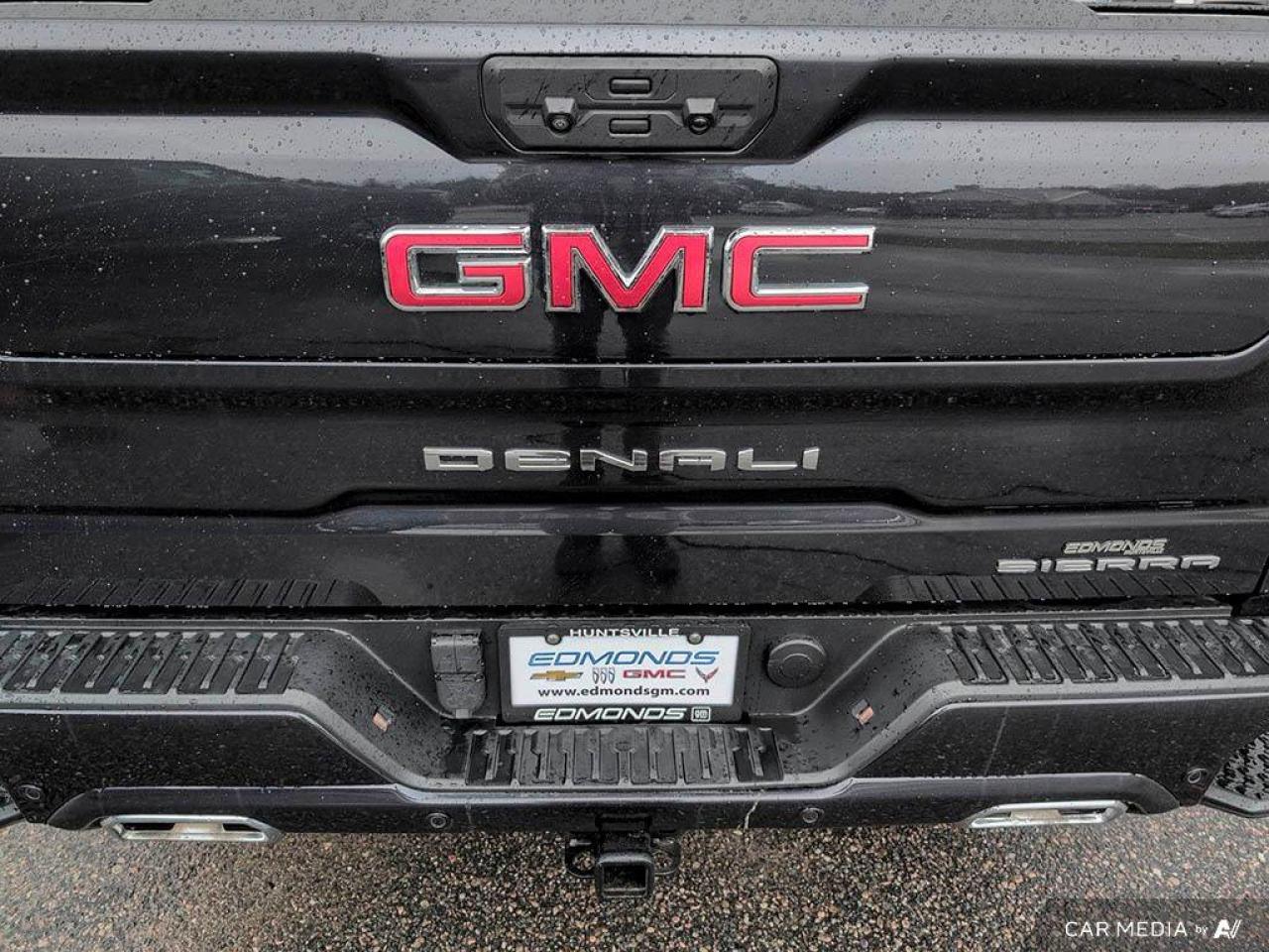 2023 GMC Sierra 1500 DenaliDenali   One Owner   Trailer Brake Controlle Photo