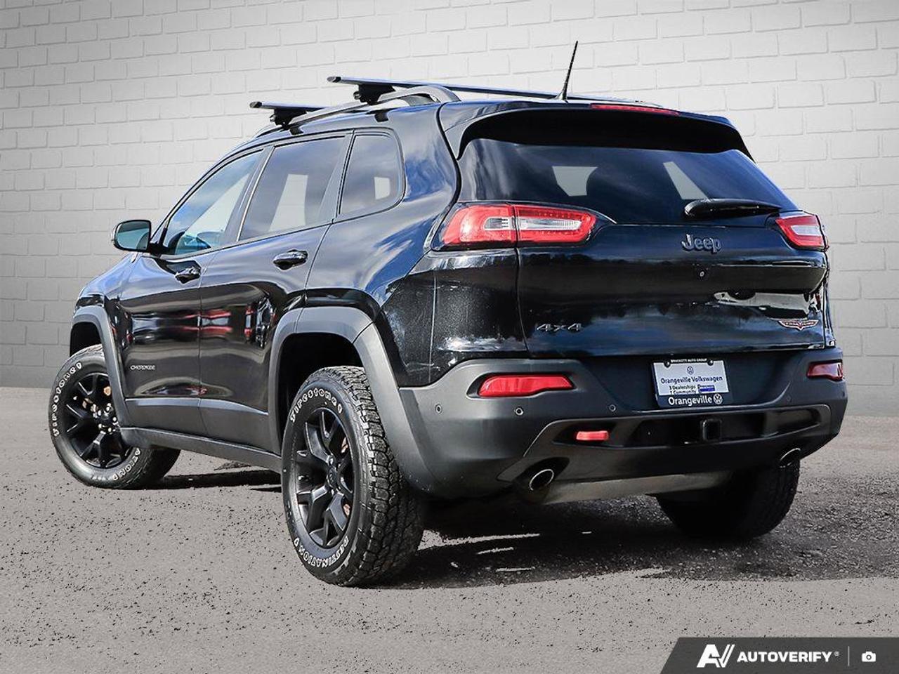 2015 Jeep Cherokee TrailhawkAS-TRADED, ACCIDENT-FREE, BACKUP CAM, 4X4 Photo3