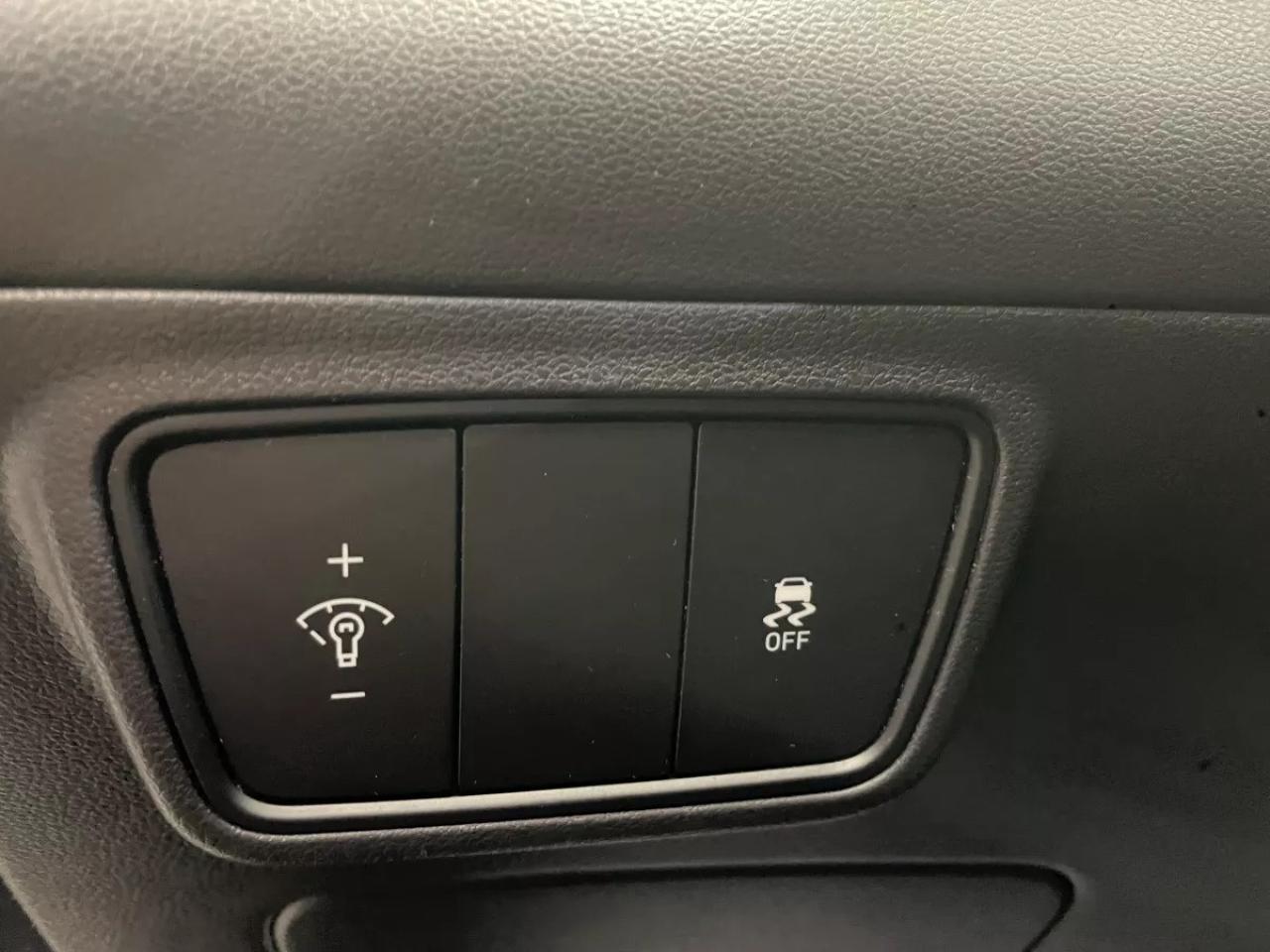 2023 Hyundai Tucson URBAN   ALL WHEEL DRIVE  SUNROOF   HEATED SEATS Photo