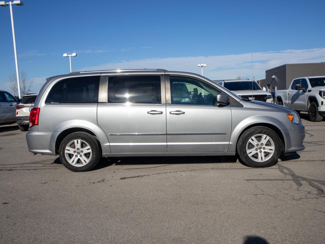 2014 Dodge Grand Caravan Crew - Leather Steering Wheel Seats 7 Photo