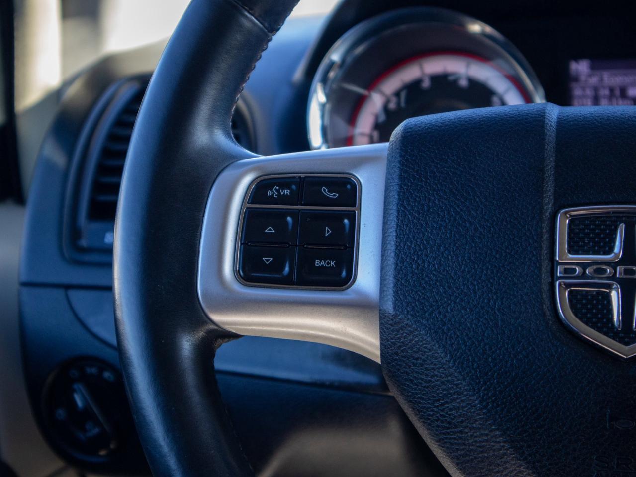 2014 Dodge Grand Caravan Crew - Leather Steering Wheel Seats 7 Photo