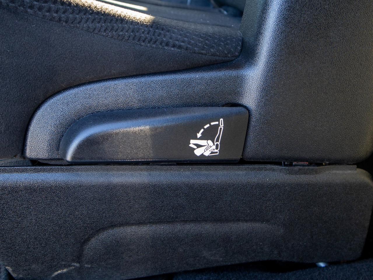 2014 Dodge Grand Caravan Crew - Leather Steering Wheel Seats 7 Photo