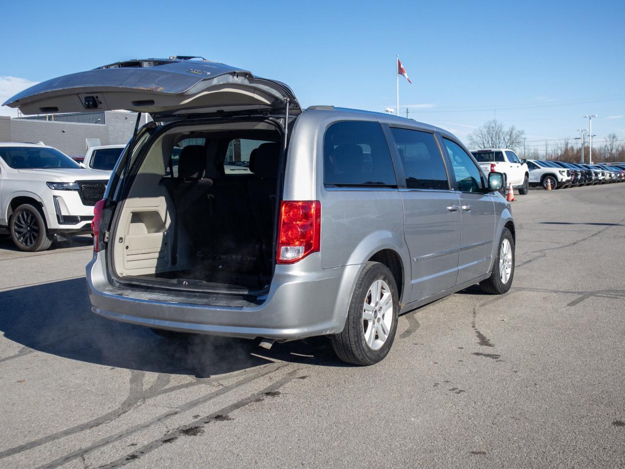 2014 Dodge Grand Caravan Crew - Leather Steering Wheel Seats 7 Photo