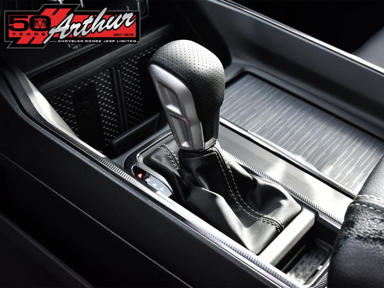 2025 RAM 1500 REBEL X CREW CAB 4X4-ONLY 3,583 KM Photo