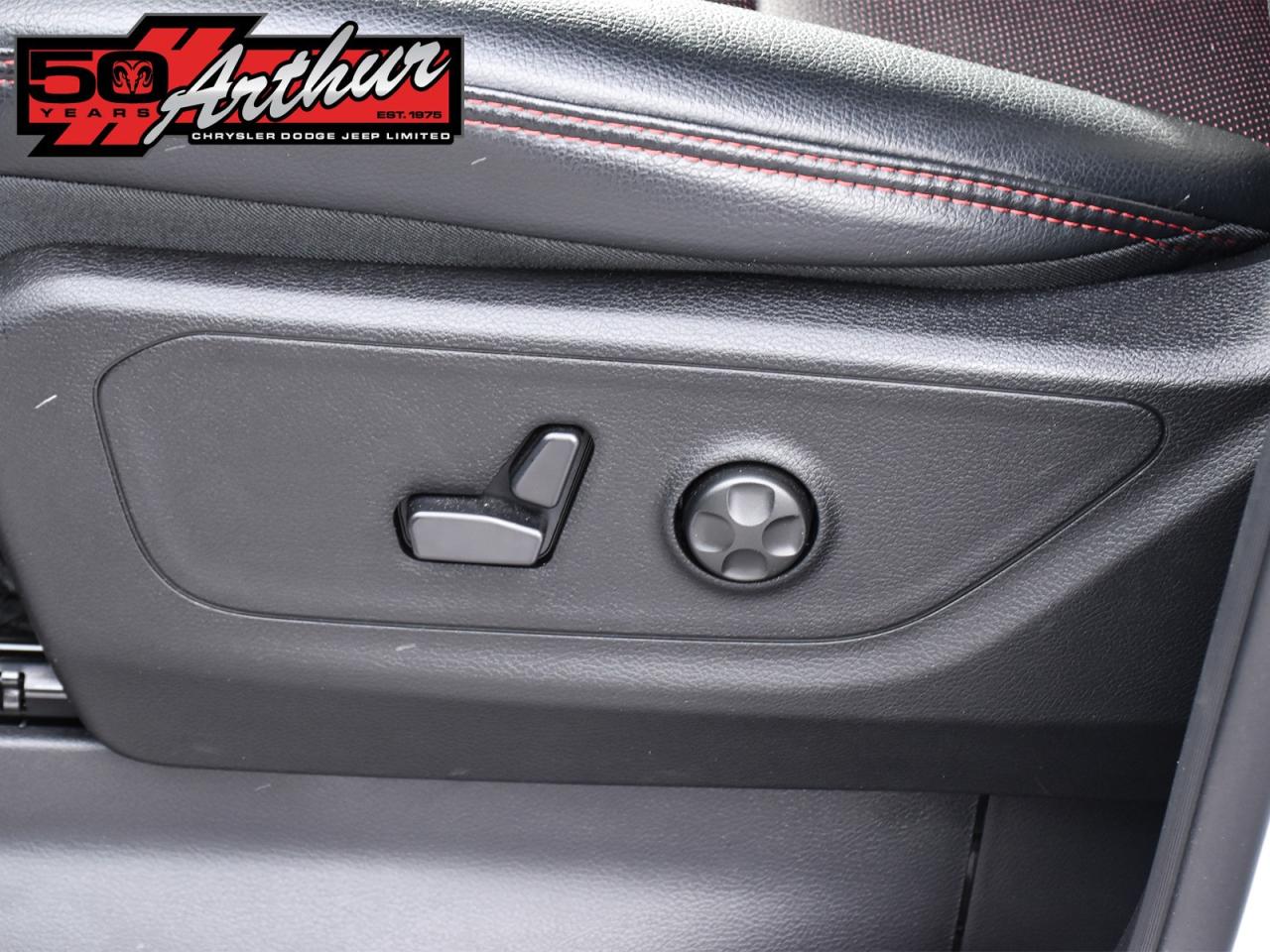 2025 RAM 1500 REBEL X CREW CAB 4X4-ONLY 3,583 KM Photo