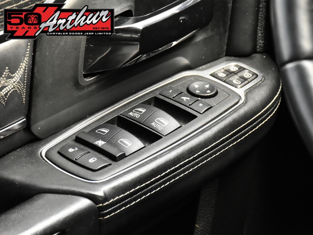 2024 RAM 3500 LIMITED CREW CAB NIGHT EDITION 4X4 Photo