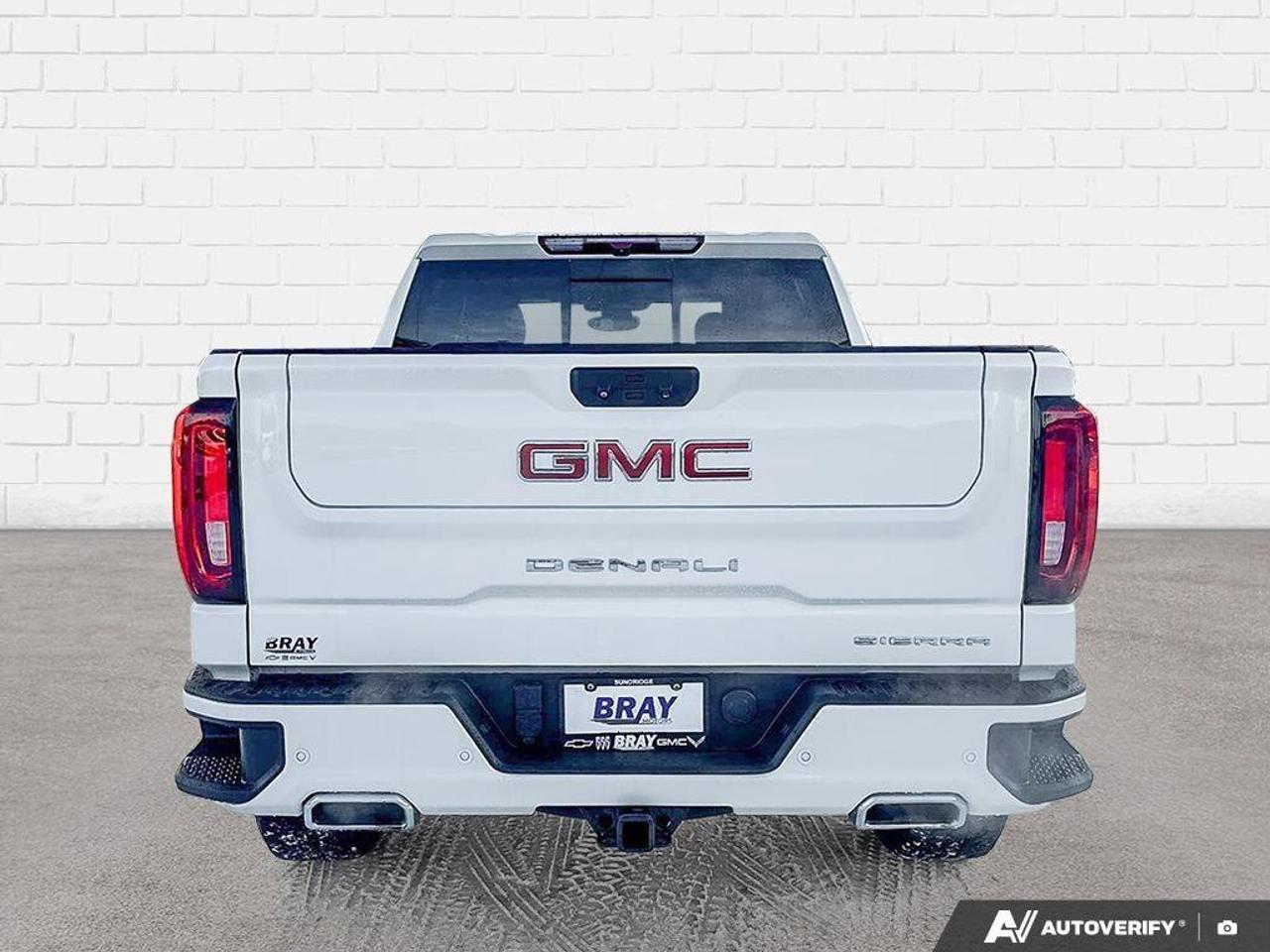 2023 GMC Sierra 1500 Denali   LOADED, TONNEAU COVER, RUNNING BOARDS. Photo3