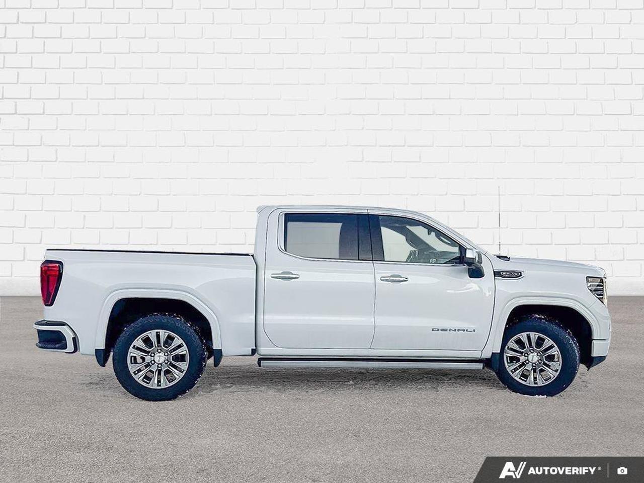 2023 GMC Sierra 1500 Denali   LOADED, TONNEAU COVER, RUNNING BOARDS. Photo