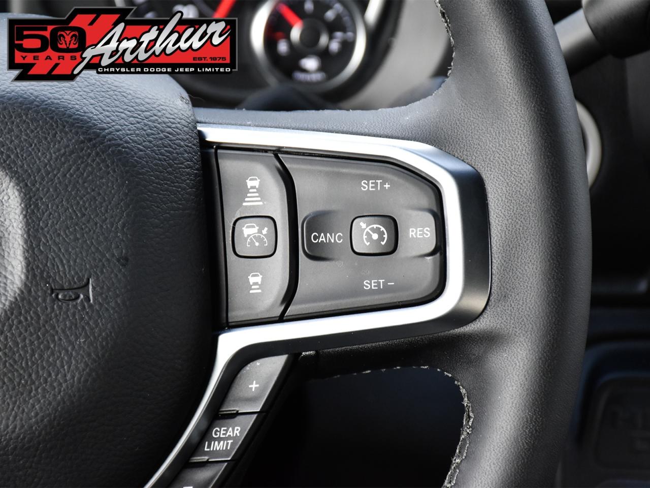 2025 RAM 2500 BIG HORN CREW CAB NIGHT EDITION 4X4 Photo