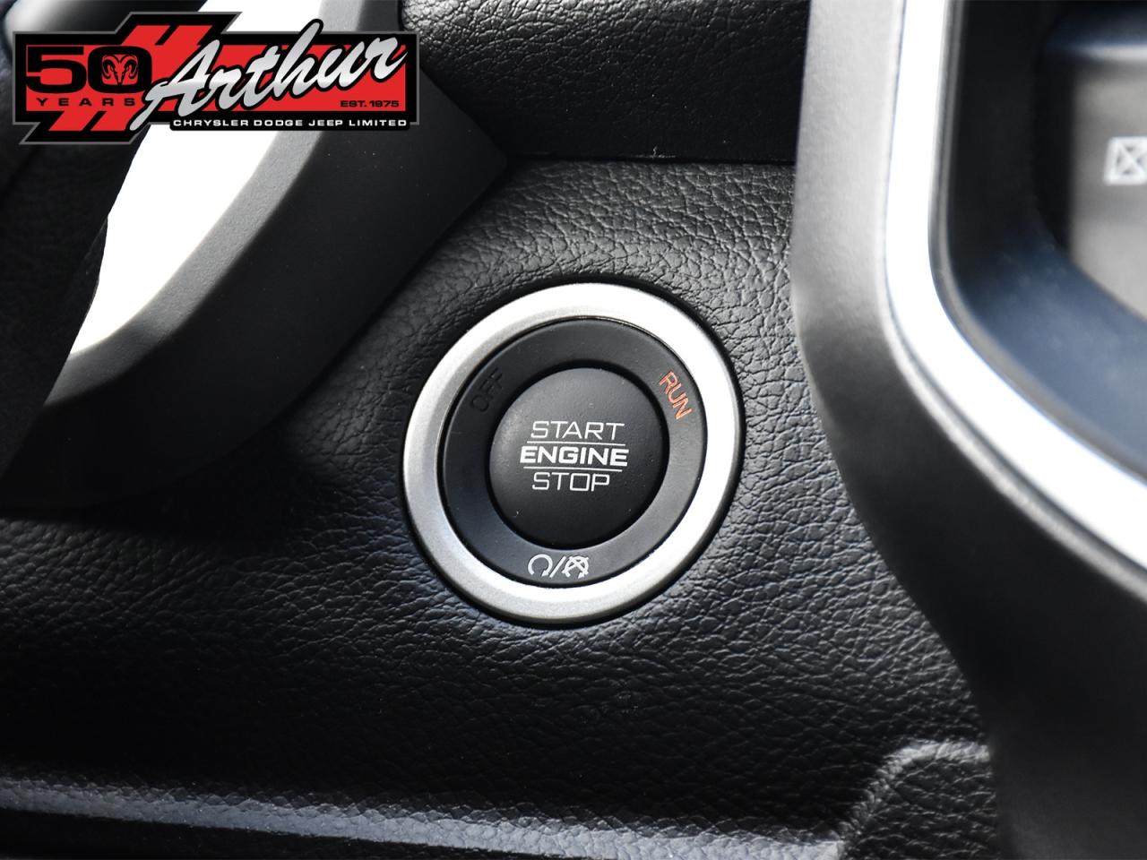 2025 RAM 2500 BIG HORN CREW CAB NIGHT EDITION 4X4 Photo