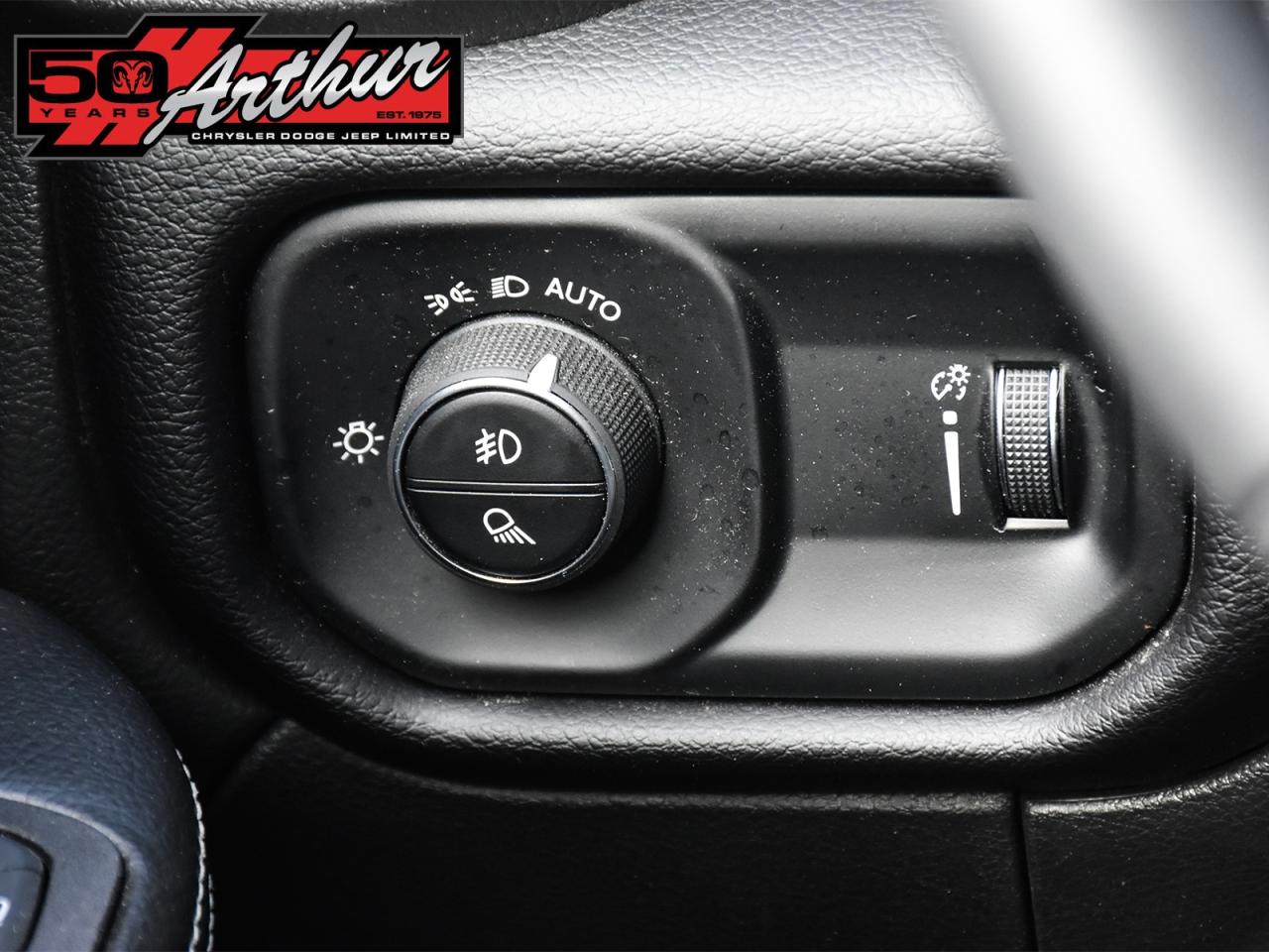 2025 RAM 2500 BIG HORN CREW CAB NIGHT EDITION 4X4 Photo