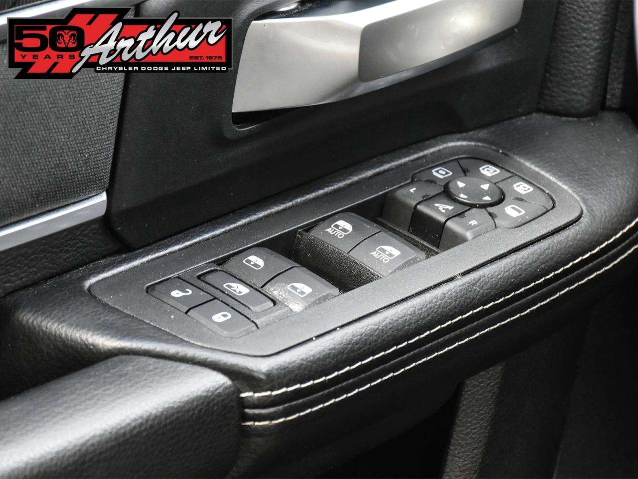 2025 RAM 2500 BIG HORN CREW CAB NIGHT EDITION 4X4 Photo