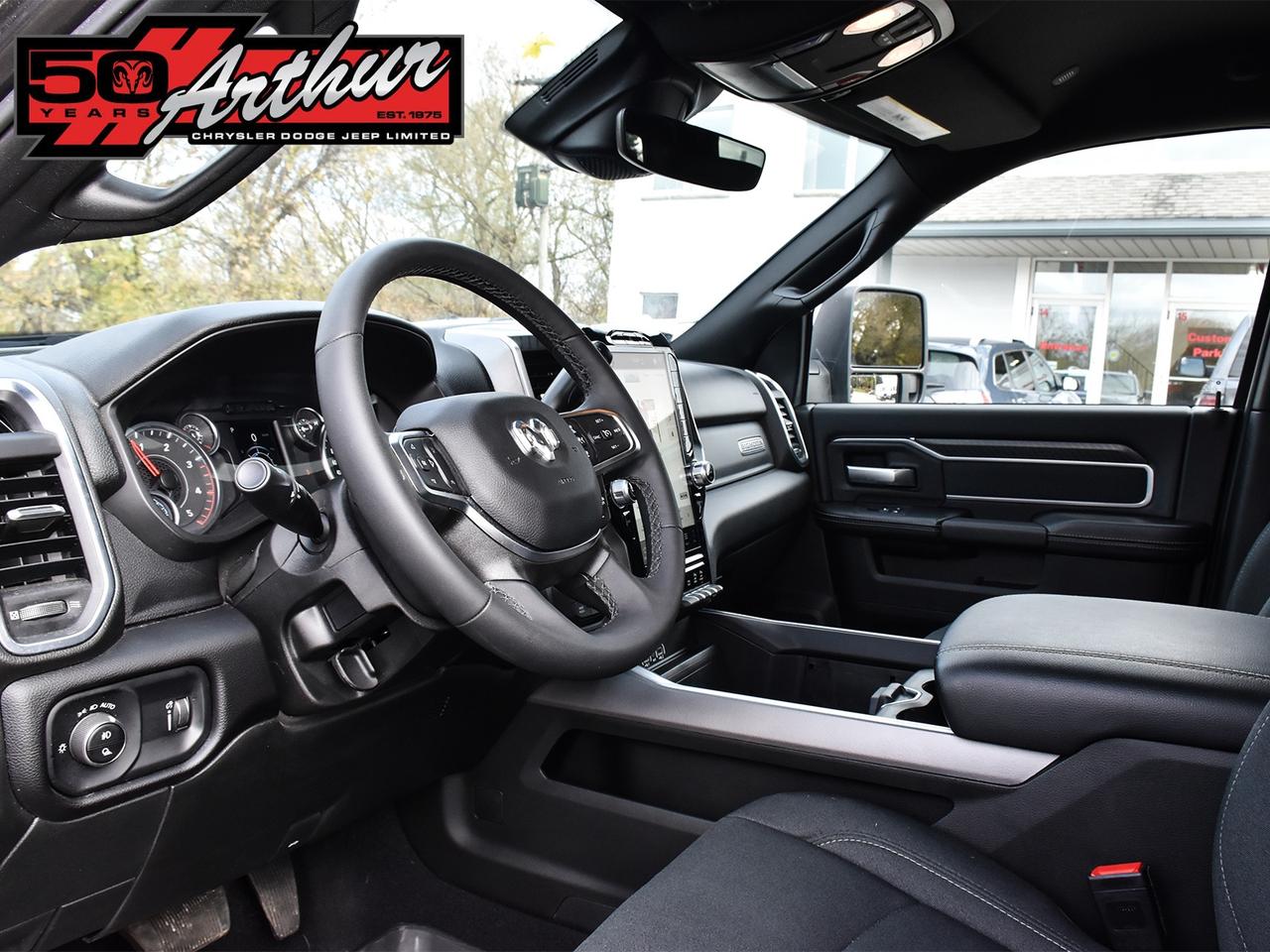 2025 RAM 2500 BIG HORN CREW CAB NIGHT EDITION 4X4 Photo