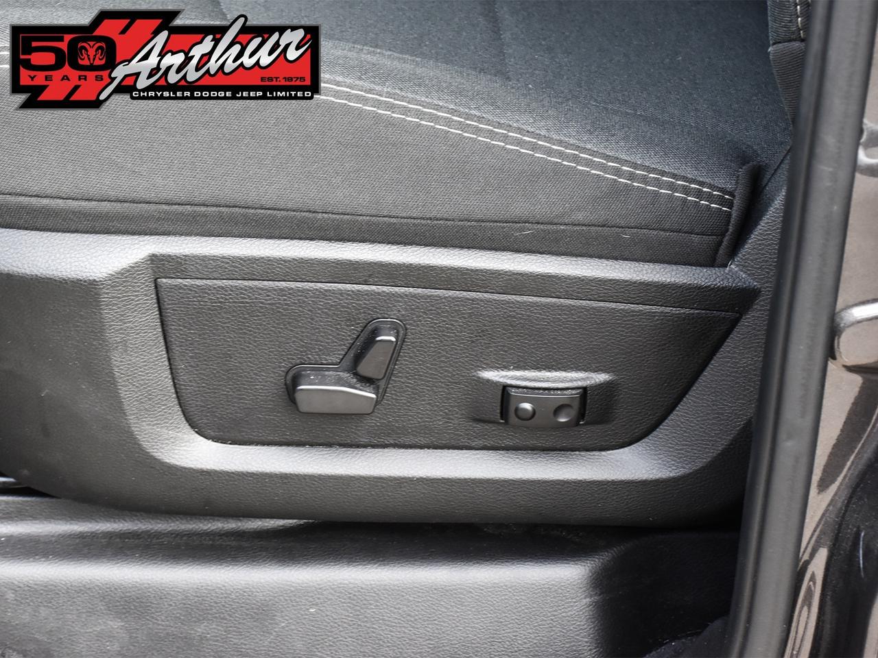 2025 RAM 2500 BIG HORN CREW CAB NIGHT EDITION 4X4 Photo