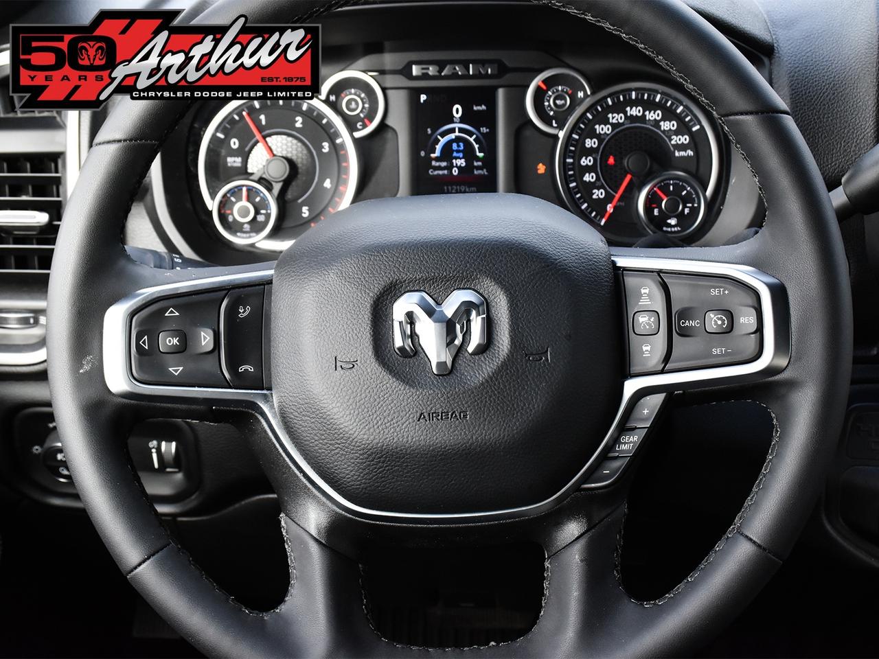 2025 RAM 2500 BIG HORN CREW CAB NIGHT EDITION 4X4 Photo