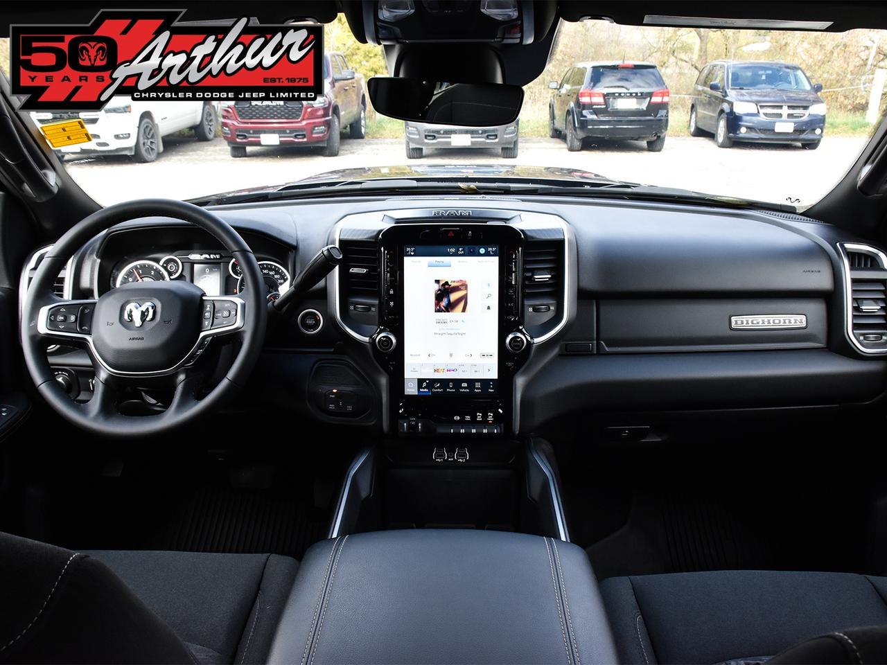 2025 RAM 2500 BIG HORN CREW CAB NIGHT EDITION 4X4 Photo