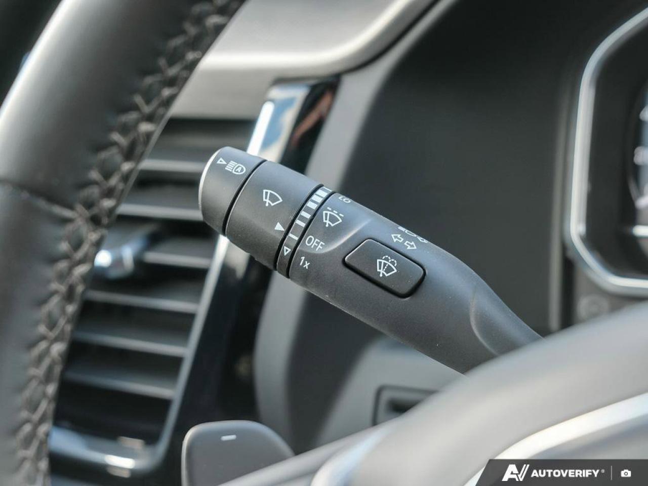 2024 GMC Sierra 1500 DenaliDENALI RESERVE, DURAMAX, 4X4, LOADED, 1-OWNE Photo