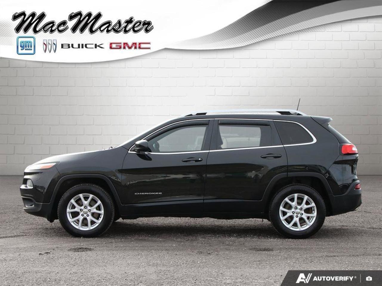 2016 Jeep Cherokee LatitudeLATITUDE NORTH, 4X4, 3.2L V6, CLOTH, 1-OWN Photo