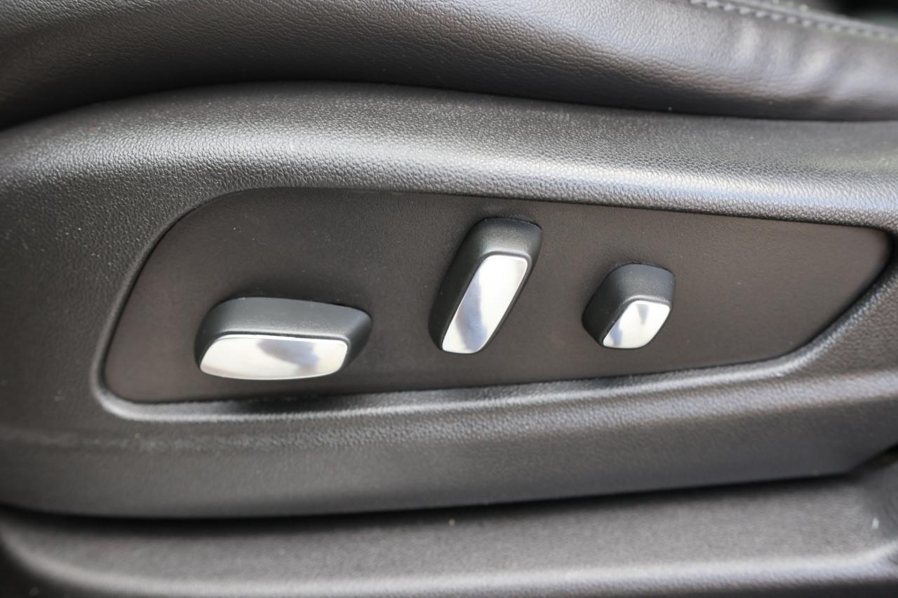 2018 Cadillac XT5 PREMIUM LUXURY-AWD/NAV/PANOROOF/ADAPT CRUISE/H&C S Photo