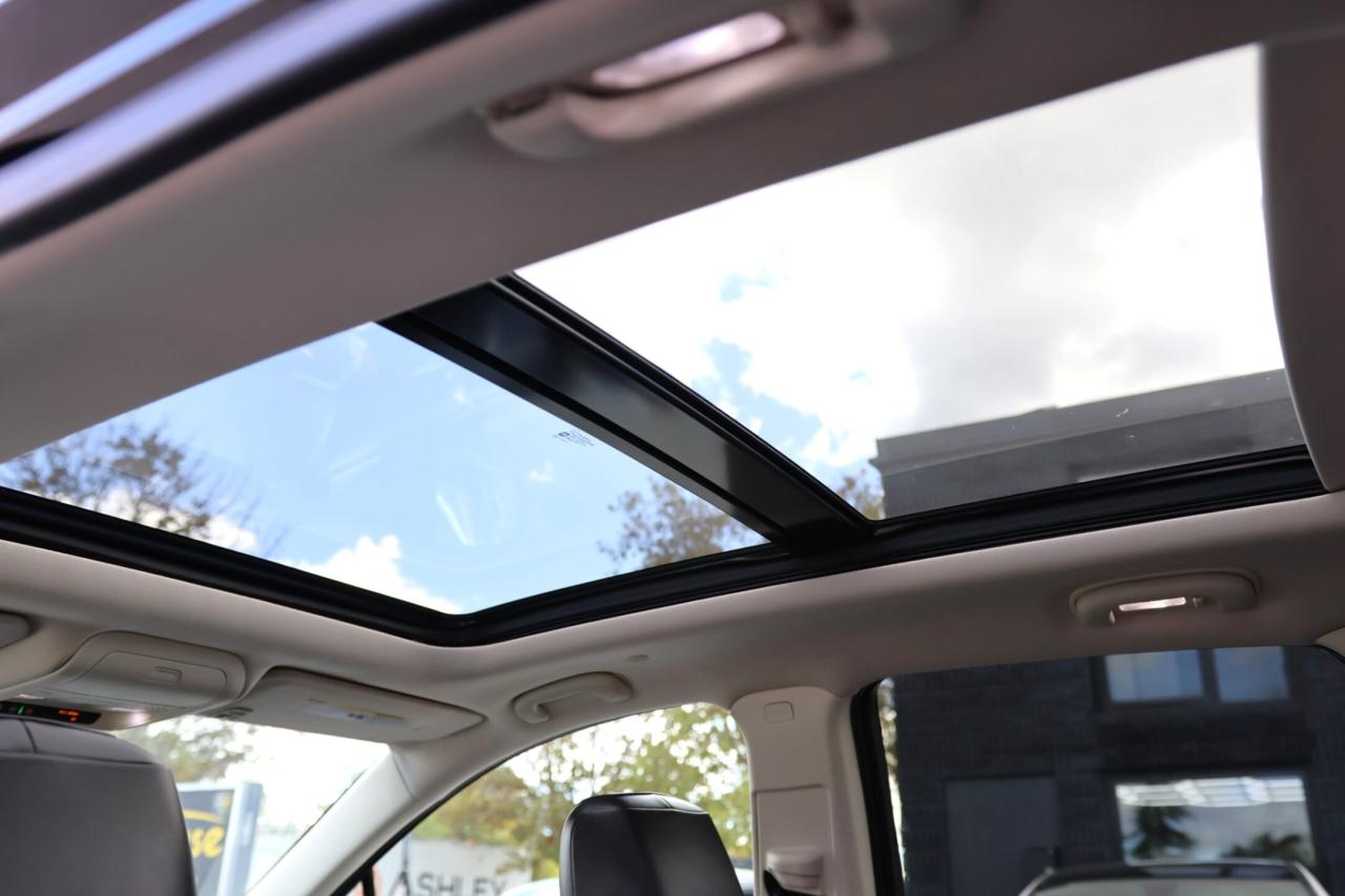 2018 Cadillac XT5 PREMIUM LUXURY-AWD/NAV/PANOROOF/ADAPT CRUISE/H&C S Photo