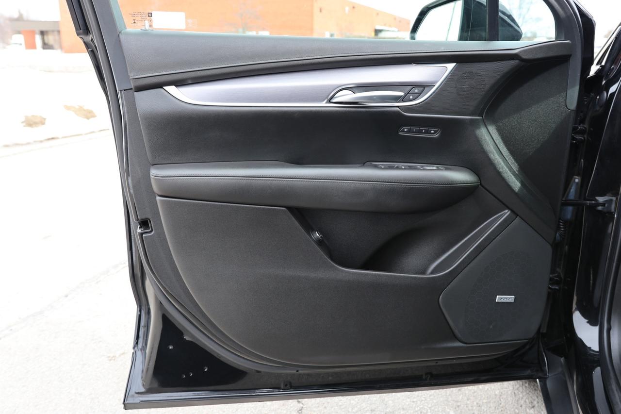 2018 Cadillac XT5 PREMIUM-LUXURY-AWD/NAV/PANOROOF/ADAPT CRUISE/H&C S Photo