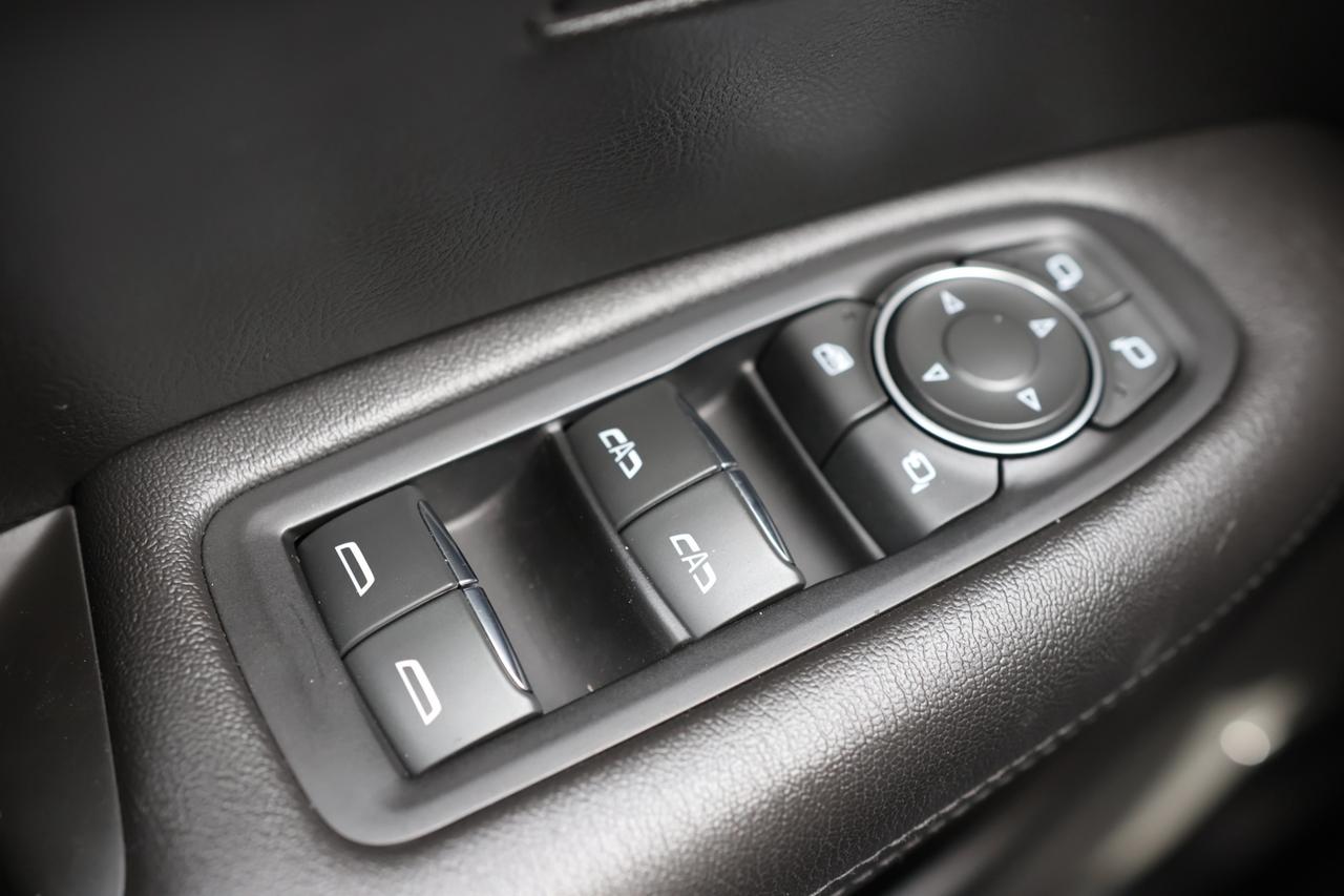 2018 Cadillac XT5 PREMIUM-LUXURY-AWD/NAV/PANOROOF/ADAPT CRUISE/H&C S Photo