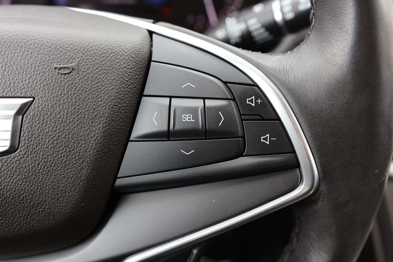 2018 Cadillac XT5 PREMIUM-LUXURY-AWD/NAV/PANOROOF/ADAPT CRUISE/H&C S Photo