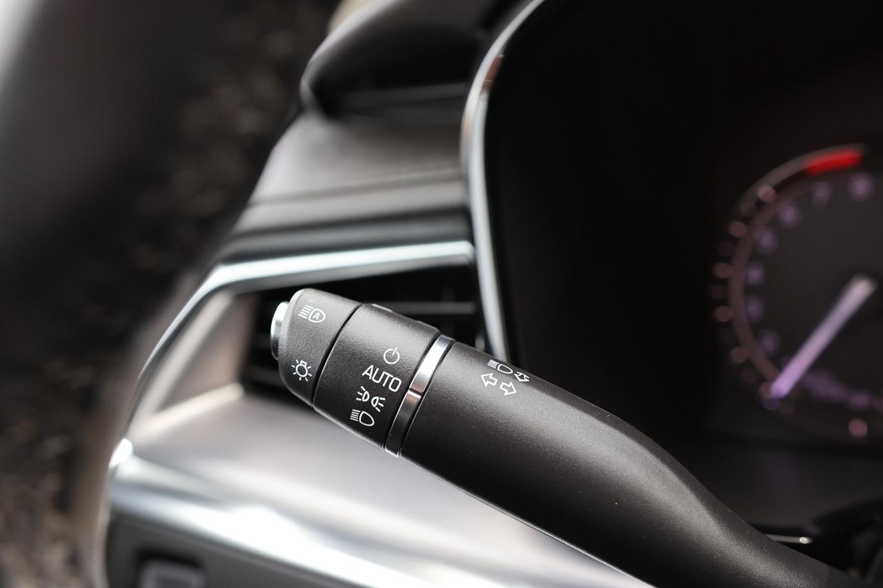 2018 Cadillac XT5 PREMIUM-LUXURY-AWD/NAV/PANOROOF/ADAPT CRUISE/H&C S Photo