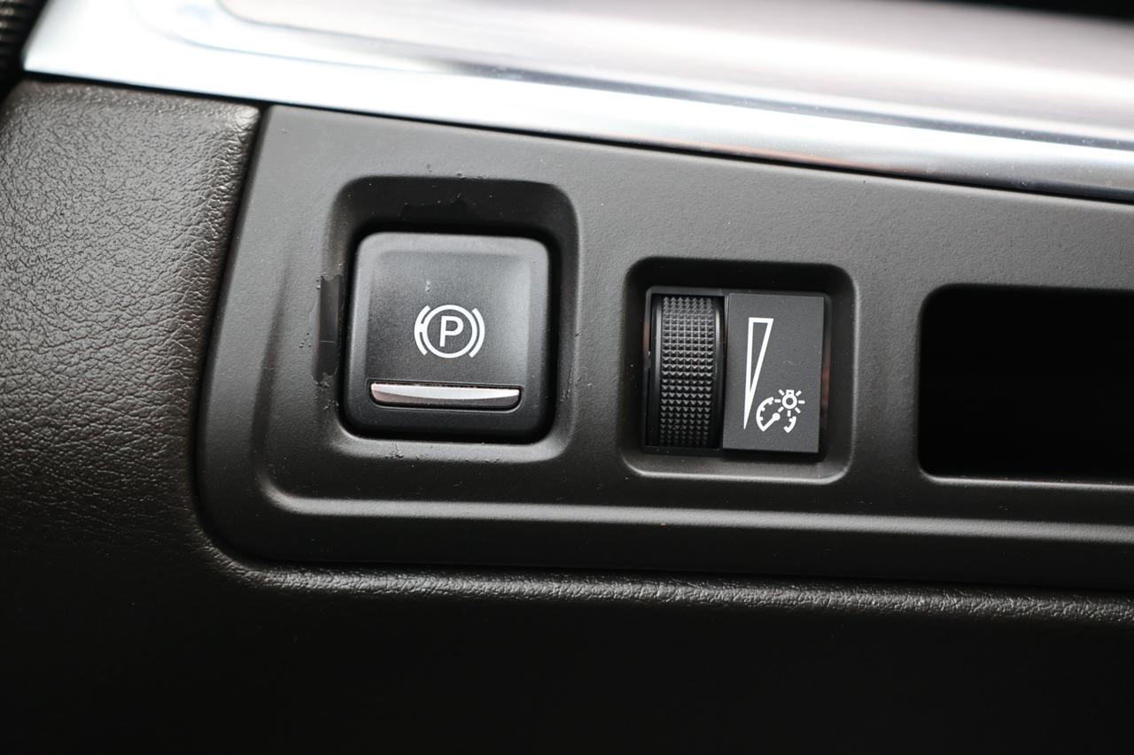 2018 Cadillac XT5 PREMIUM-LUXURY-AWD/NAV/PANOROOF/ADAPT CRUISE/H&C S Photo