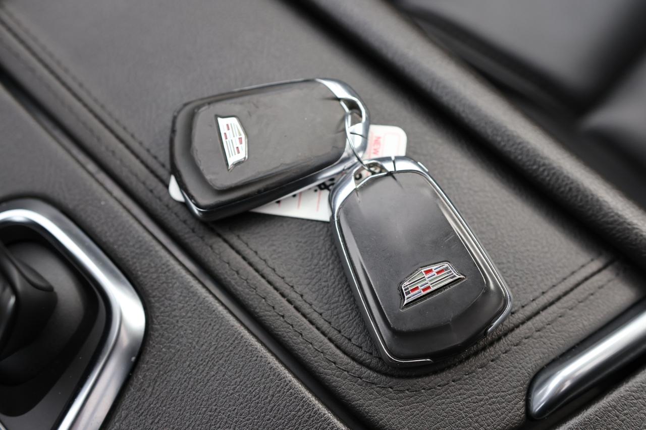 2018 Cadillac XT5 PREMIUM-LUXURY-AWD/NAV/PANOROOF/ADAPT CRUISE/H&C S Photo