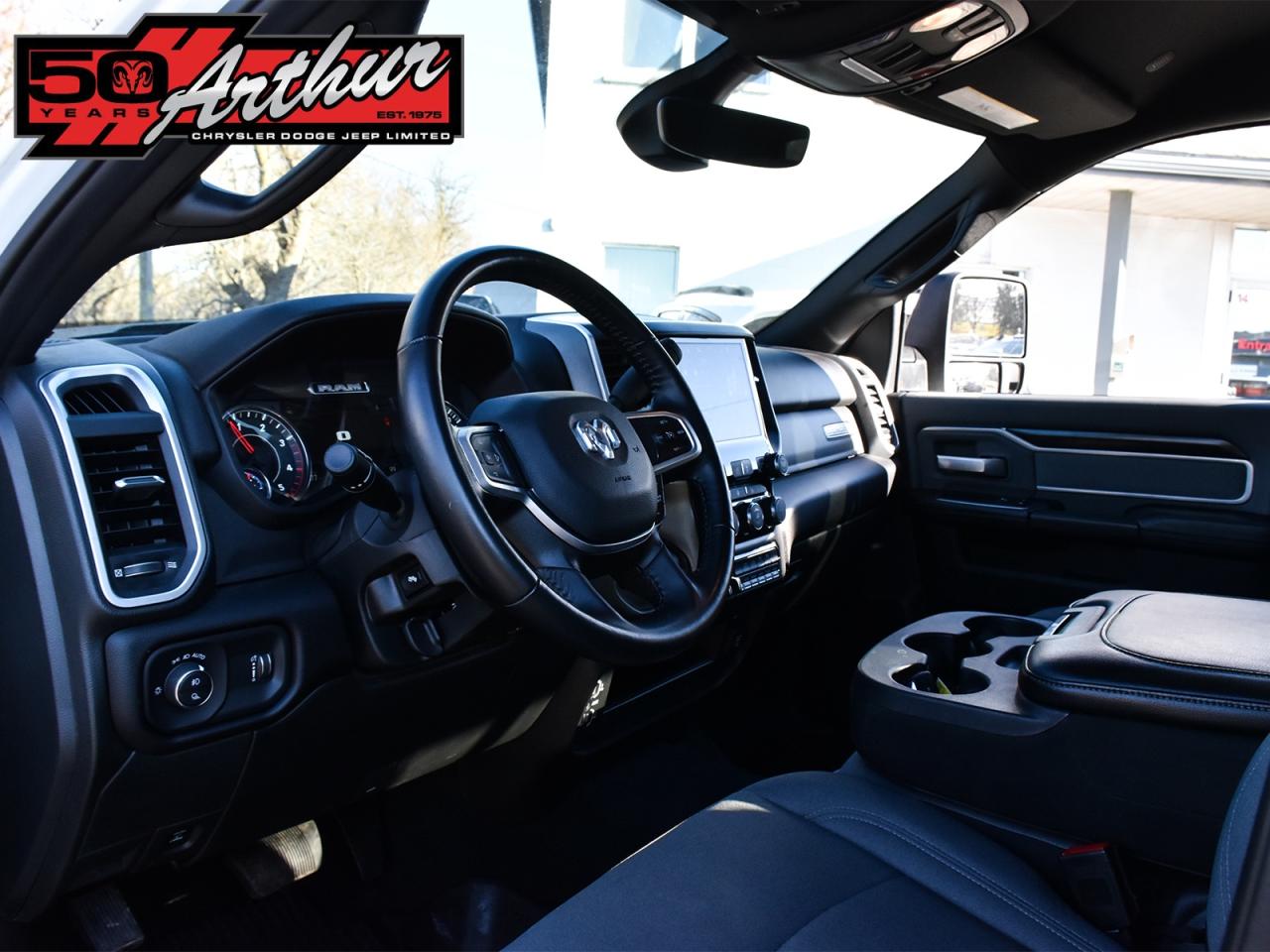 2023 RAM 2500 Big Horn Crew Cab 4x4 Photo