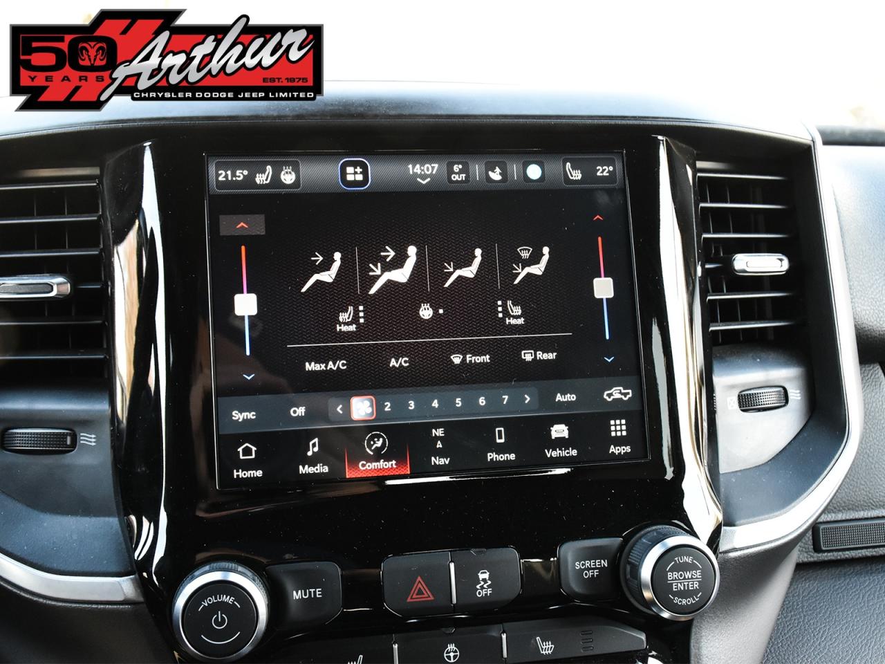 2023 RAM 2500 Big Horn Crew Cab 4x4 Photo