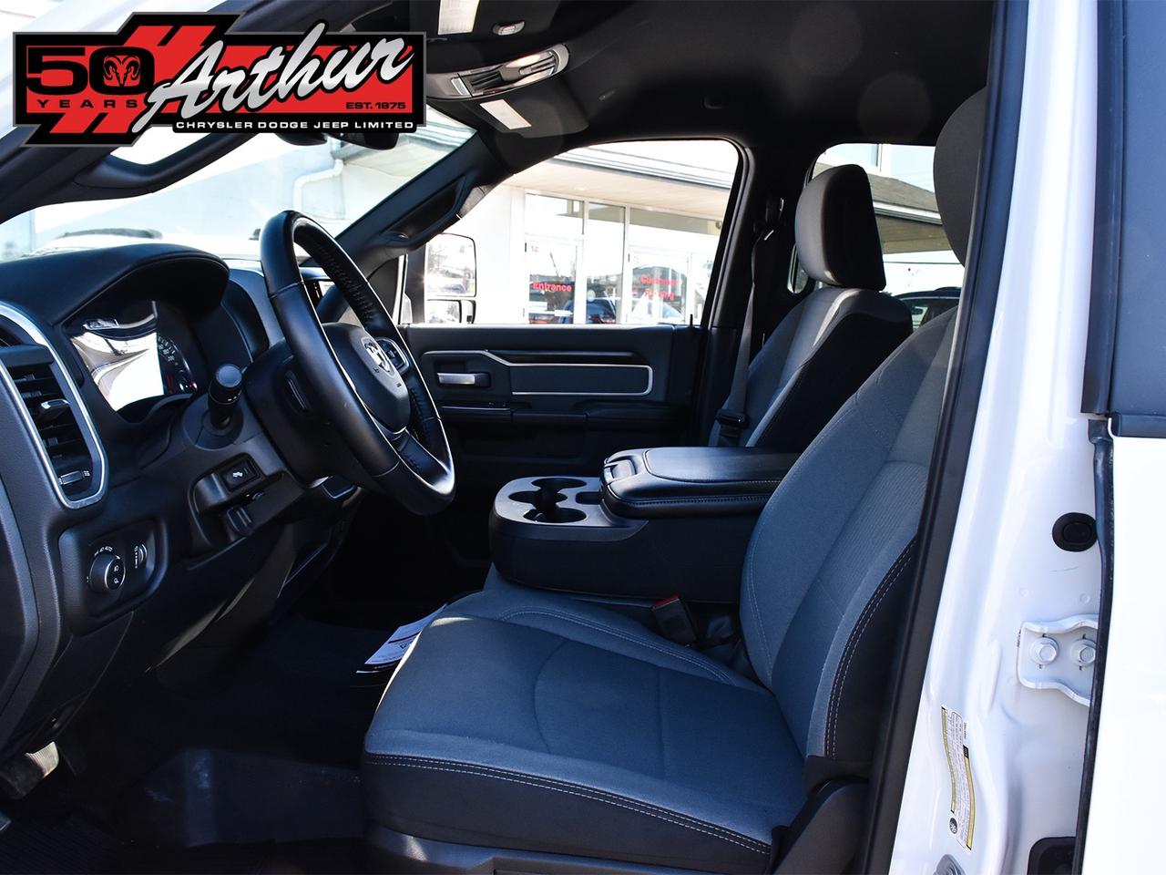 2023 RAM 2500 Big Horn Crew Cab 4x4 Photo