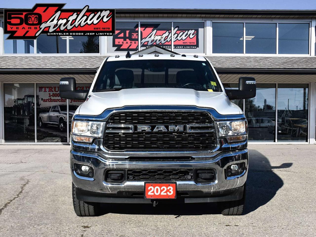 2023 RAM 2500 Big Horn Crew Cab 4x4 Photo5