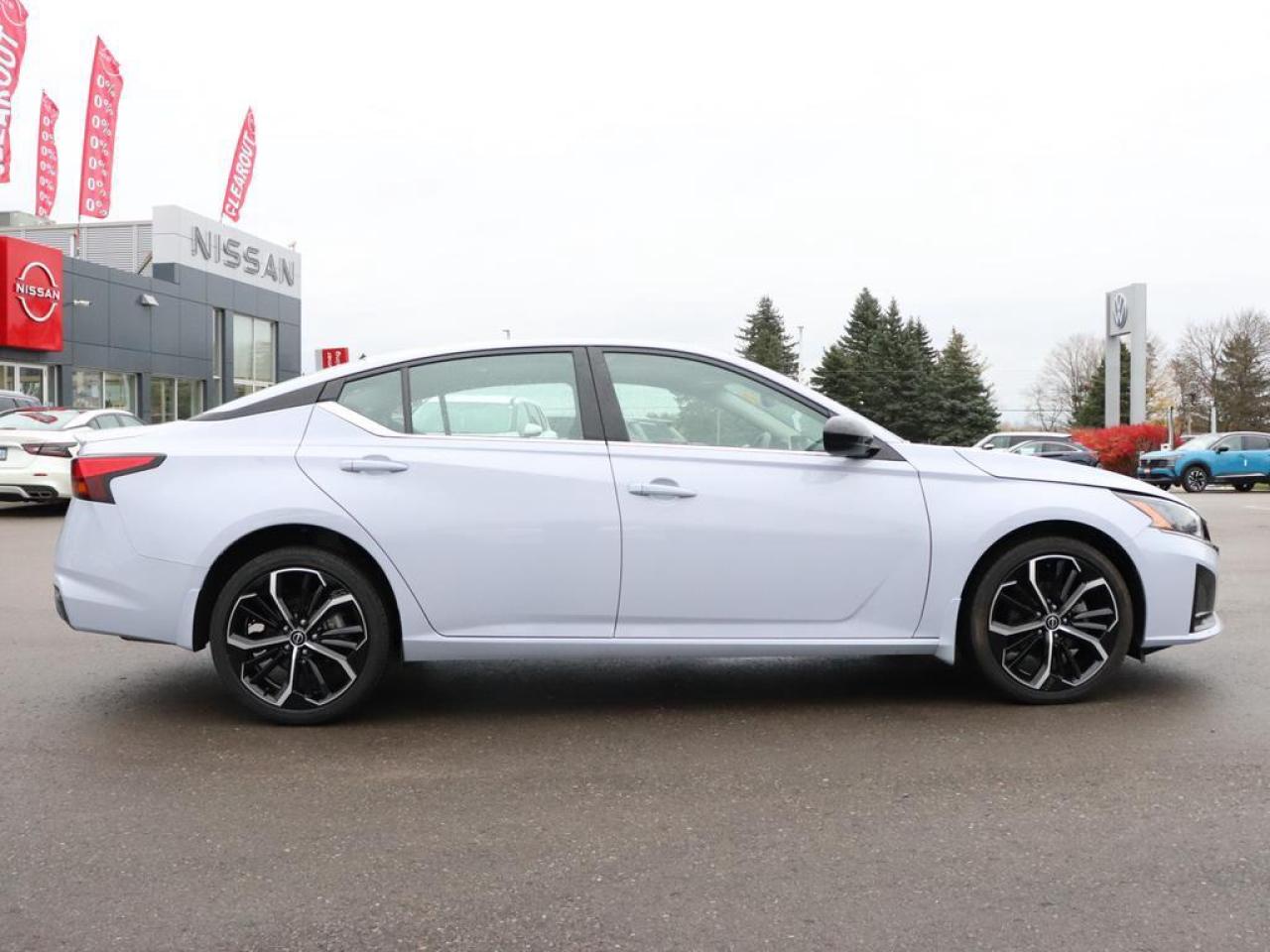 2025 Nissan Altima SR  - Sunroof -  Navigation Photo2