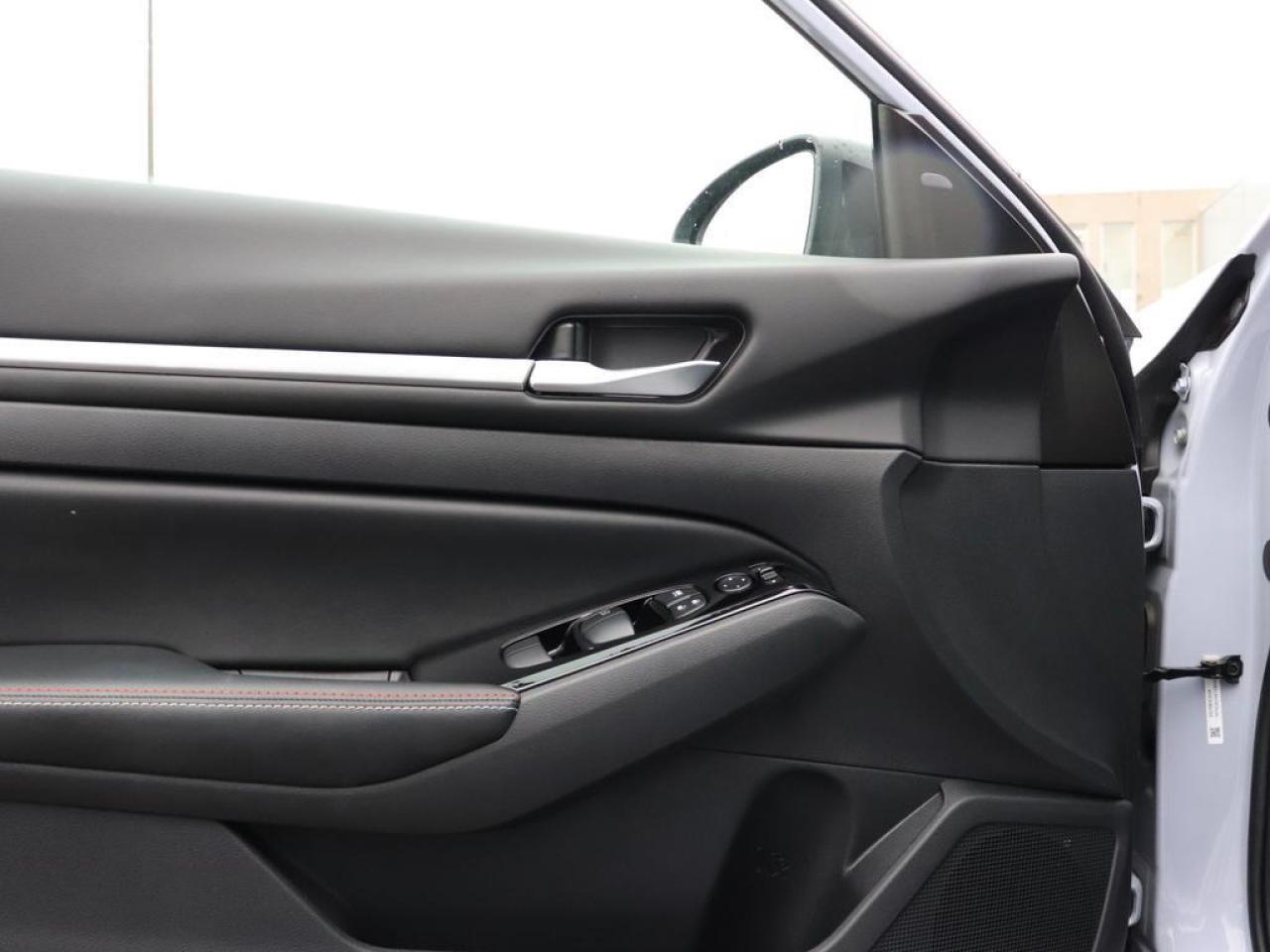 2025 Nissan Altima SR  - Sunroof -  Navigation Photo