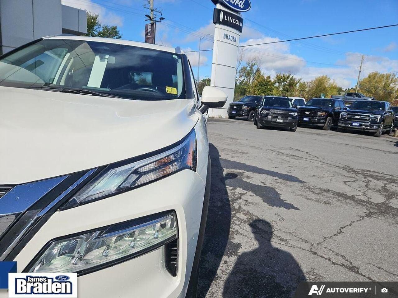 2023 Nissan Rogue SV   AWD   NAV   SUNROOF Photo