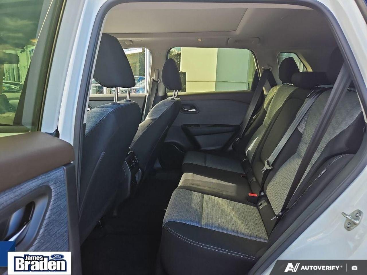 2023 Nissan Rogue SV   AWD   NAV   SUNROOF Photo