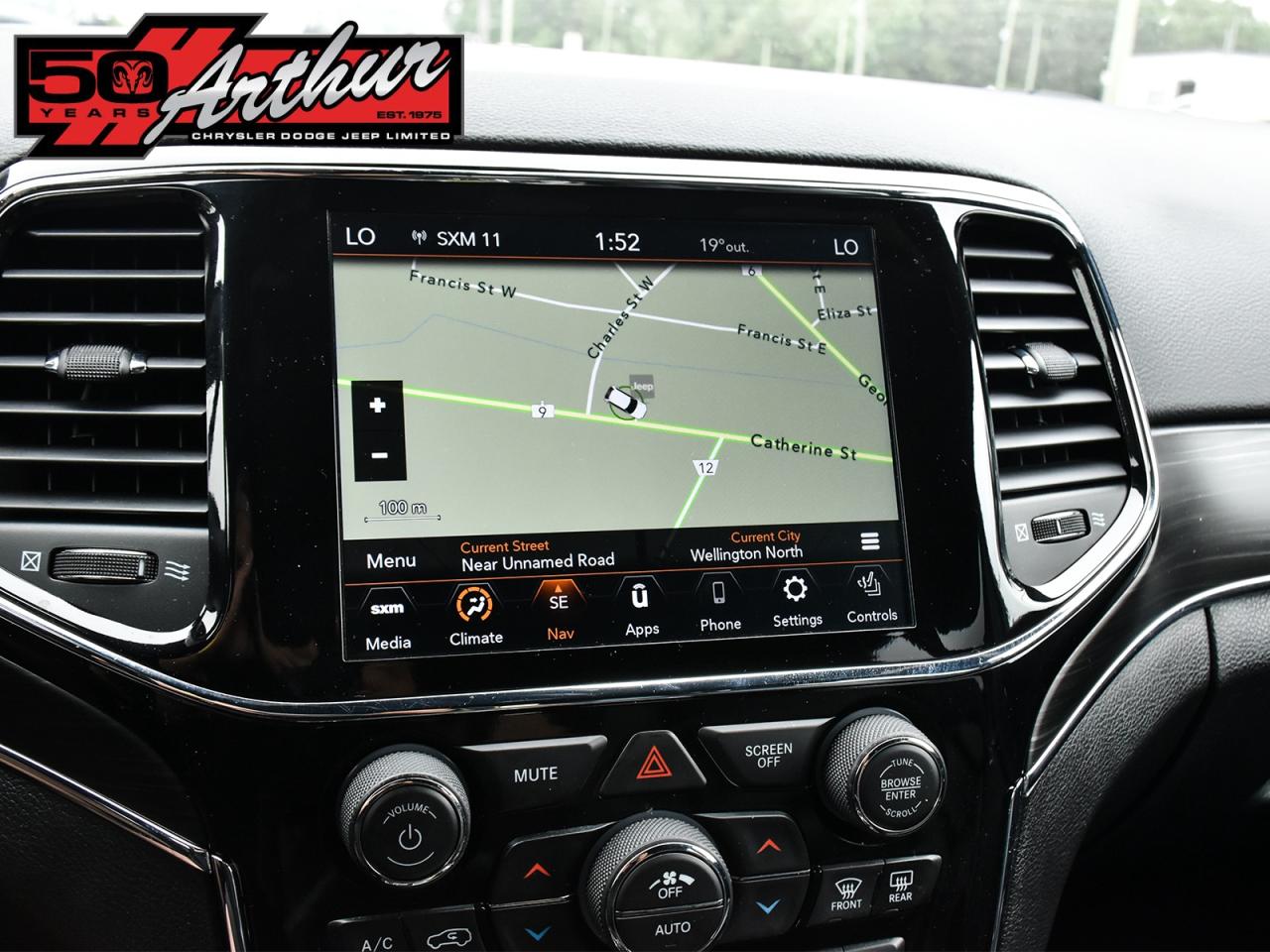 2021 Jeep Grand Cherokee LIMITED 4X4 Photo