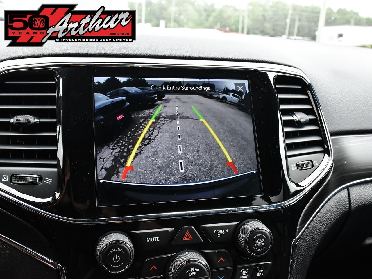 2021 Jeep Grand Cherokee LIMITED 4X4 Photo