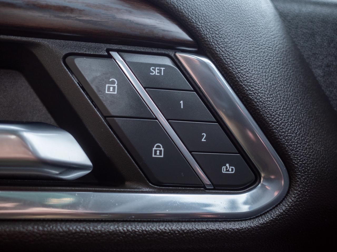 2024 GMC Sierra 1500 SLT -  6.2L V8 Engine   Heated Steering Wheel Photo