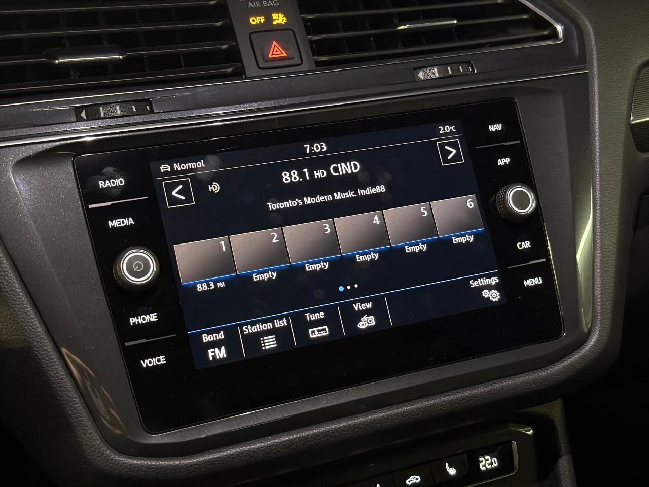 2019 Volkswagen Tiguan HighlineONE-OWNER, ACCIDENT-FREE, THIRD ROW, SUNRO Photo