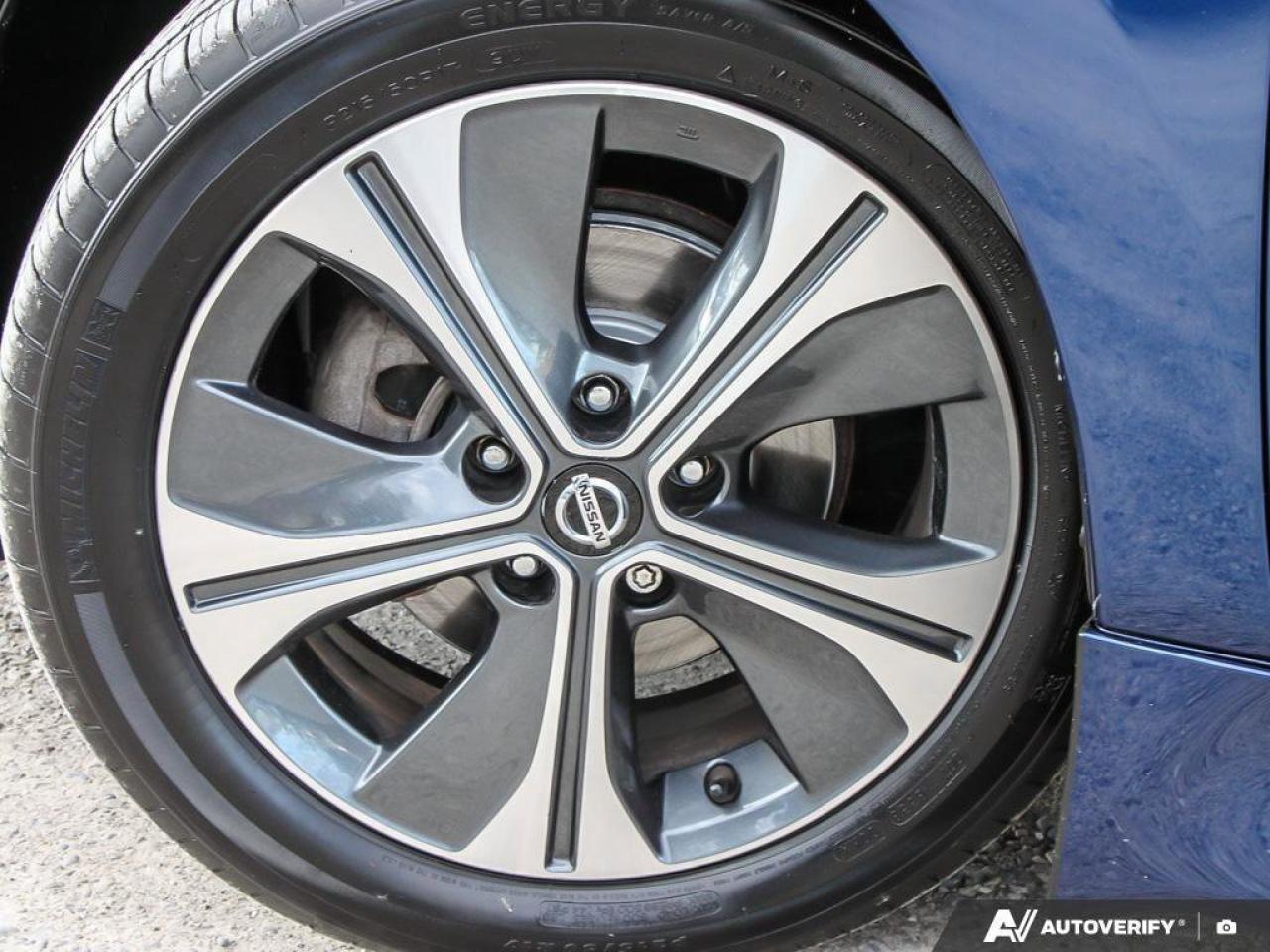 2018 Nissan Leaf SVELECTRIC, CARPLAY, BACKUP CAM, TWO SETS OF TIRES Photo