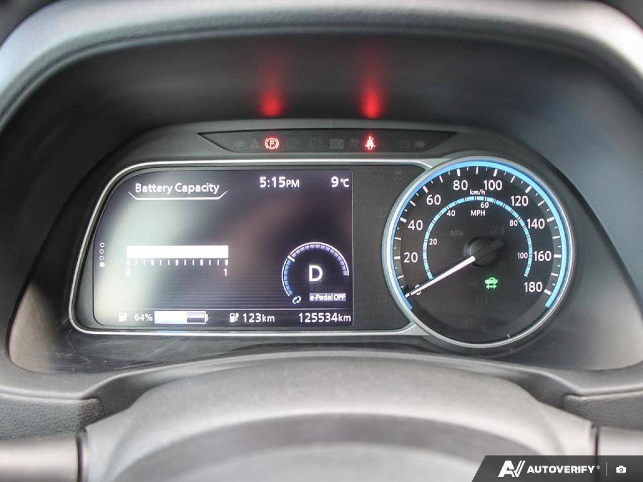 2018 Nissan Leaf SVELECTRIC, CARPLAY, BACKUP CAM, TWO SETS OF TIRES Photo