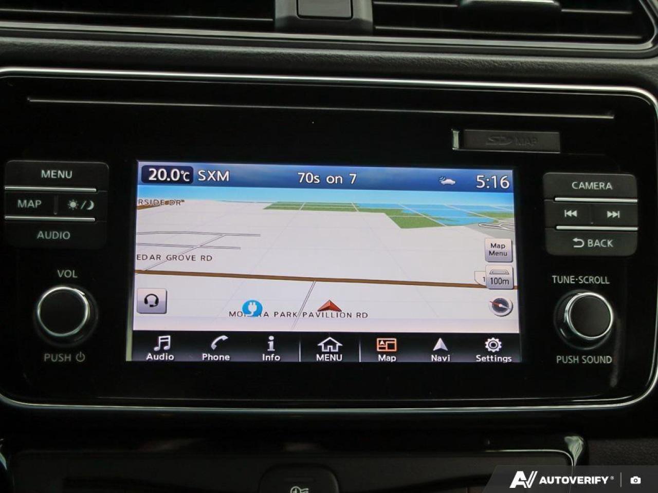 2018 Nissan Leaf SVELECTRIC, CARPLAY, BACKUP CAM, TWO SETS OF TIRES Photo