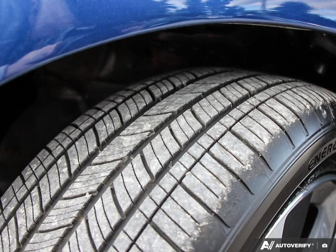 2018 Nissan Leaf Sv HatchELECTRIC, CARPLAY, BACKUP CAM, TWO SETS OF Photo