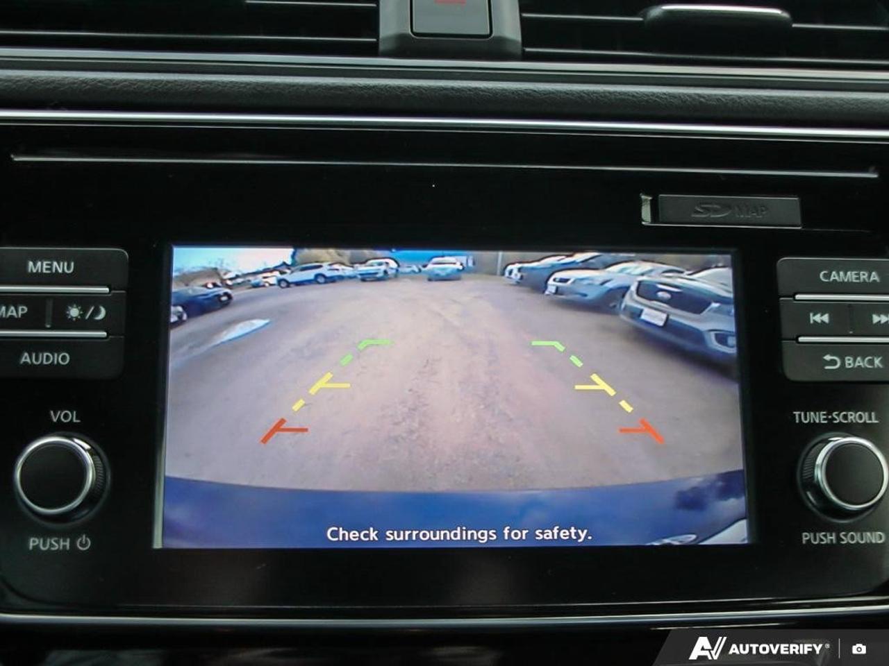 2018 Nissan Leaf Sv HatchELECTRIC, CARPLAY, BACKUP CAM, TWO SETS OF Photo