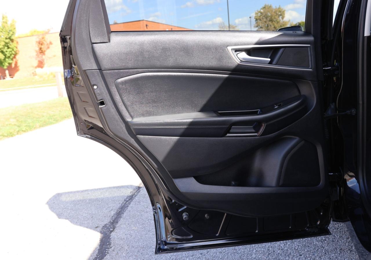 2019 Ford Edge SEL-AWD/NAV/LEATHER/B CAM/BLIS/LANE ASSIST/KEYLESS Photo