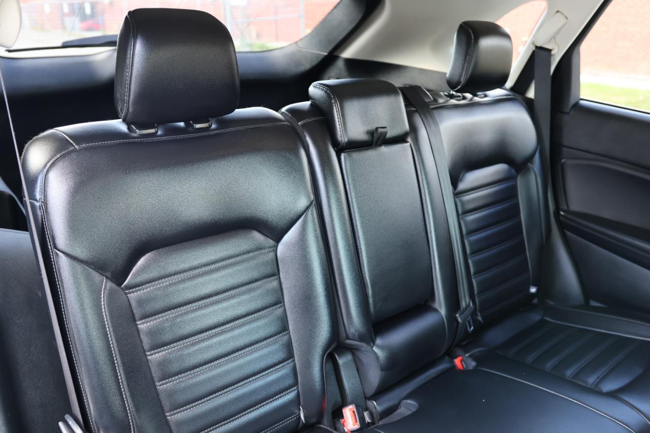 2019 Ford Edge SEL-AWD/NAV/LEATHER/B CAM/BLIS/LANE ASSIST/KEYLESS Photo